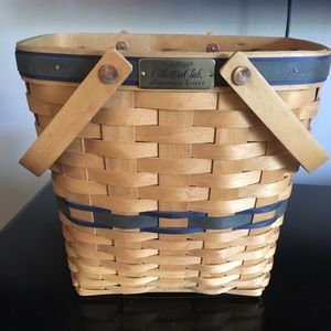Longaberger Collector’s Club Membership Basket